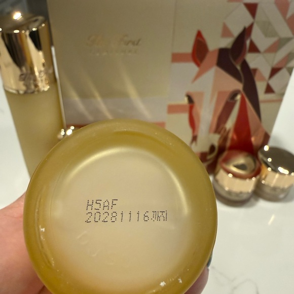 O HUI The First Geniture 8-Piece
Luxury Anti-Aging Skincare Set
Premium K-Beauty - Picture 6 of 7